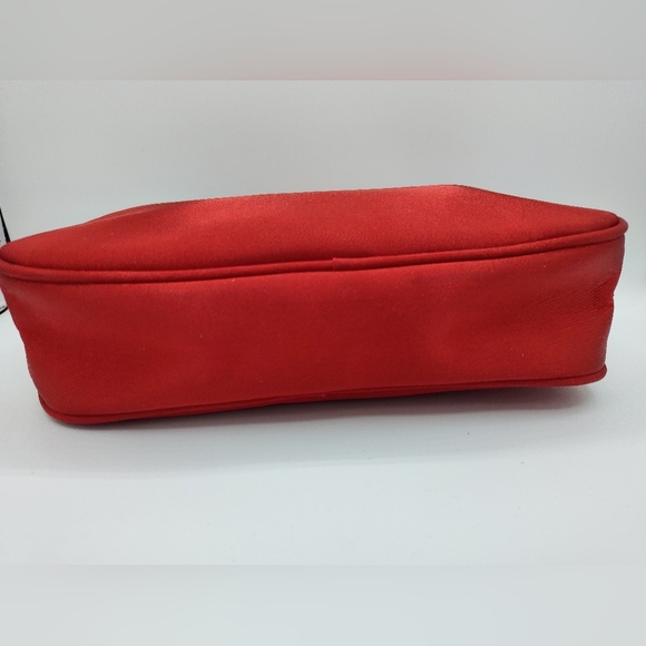 Vintage Red Dior Gift Set Vanity Makeup Bag Diorella Soap Limited Edition Card - Picture 6 of 13